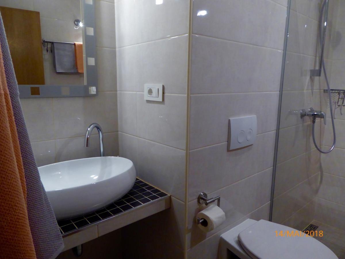 Apartmani Dubasnica Malinska Exterior photo
